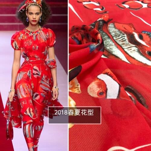 2018 New Pattern Goldfish Pattern Chiffon Fabric 100% Polyester Advanced Digital Printed Dress Shirt Fashion Fabric Wholesale