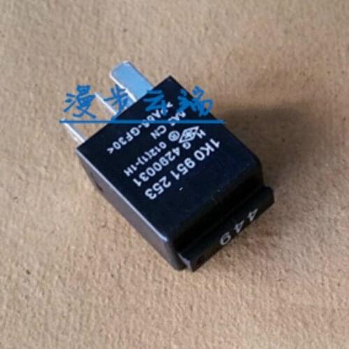 1K0951 253 No. 449 Car Relays 4PIN for Volkswagen Lavida Polo Skoda Octavia Sagitar Car Accessories