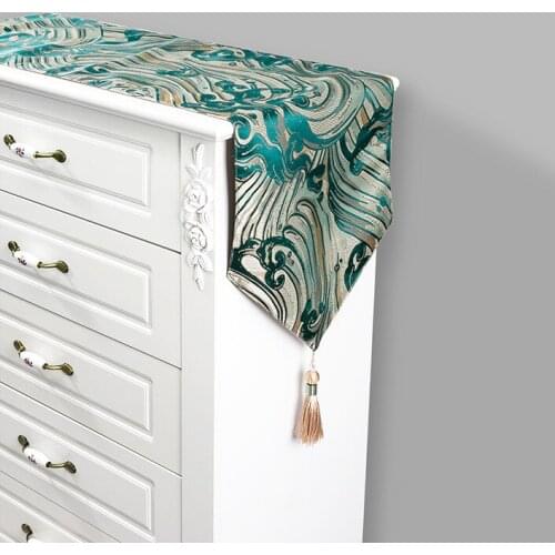 Modern Simplicity Green Table Runner High-grade Luxury TV Cabinet Tea Dining Table Flag European Table Cover with Tassels