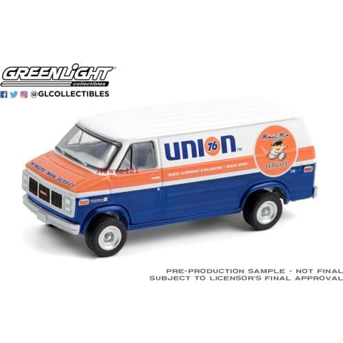 GreenLight 1:64 1987 GMC Vandura 2500 boutique alloy car toys for children kids toys Model original box