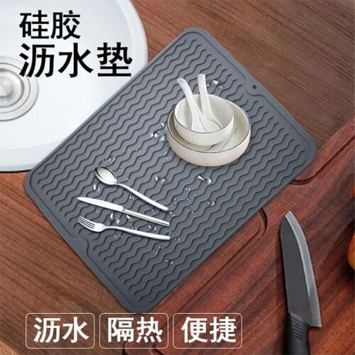 Self Draining Rubber Dishes Drying Sink Mat with Hanging Hole Soft Silicone Non-Slip Draining Pad for Kitchen Heat Resistant