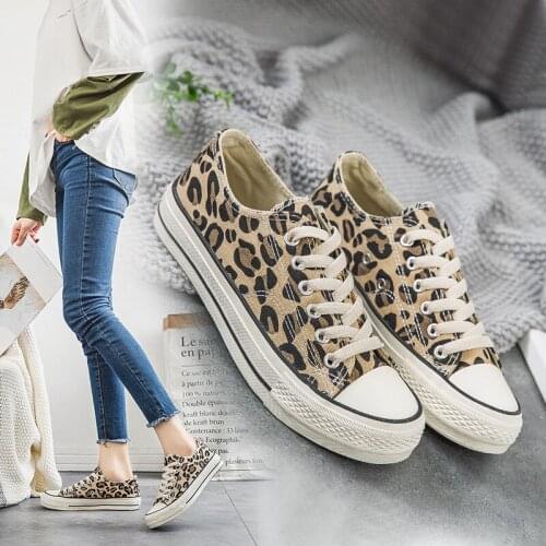 New Brand Women Shoes Flats Fashion Leopard Shoes Woman Lace-Up Canvas Shoes Breathable Casual Sneakers Women