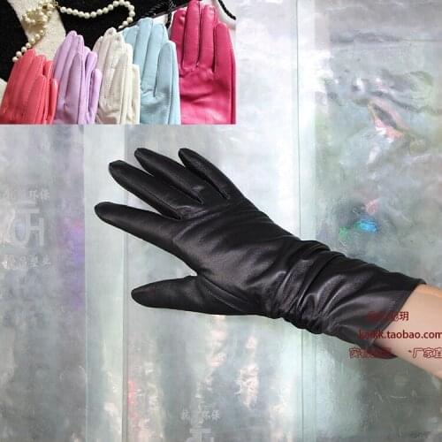 Black Leather Gloves Womens Lambskin Driving Gloves Wrinkle Simple