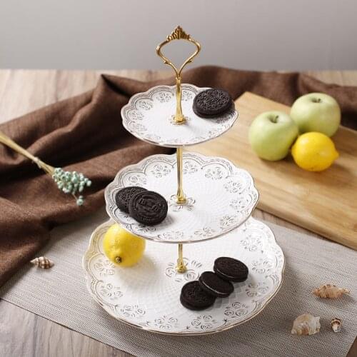 Modern Style Elegant Engraving Bone China Dessert & Fruit Plates Stand with Golden Rose Pattern for Party / Buffet