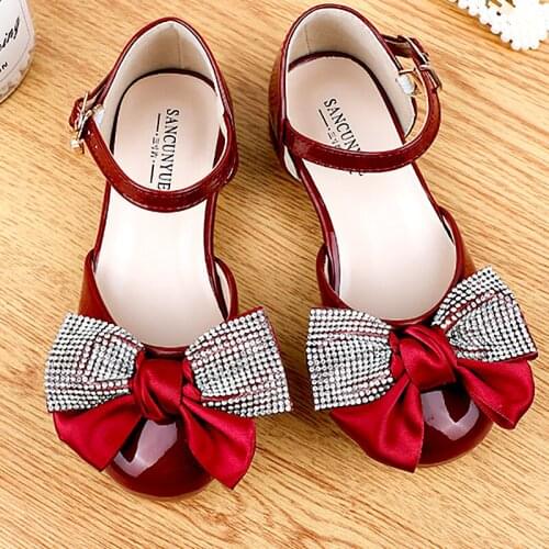 2020 summer kids sandals girls Soft Leather Bowknot Leisure Dance Flat Shoes rhinestone bowtie low-heeled Princess Shoes