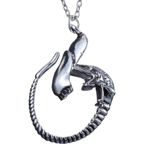 Necklace Peripheral Alien War Iron Blood Warrior Mask Pendant Substitute Simple and Elegant Fashion Individual Delicate Charm