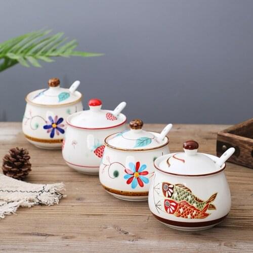 Japanese Style Ceramic Spice Jar with Lid and Soon Creative Salt and Pepper Shaker Household Seasoning Bottle Kitchen Tools