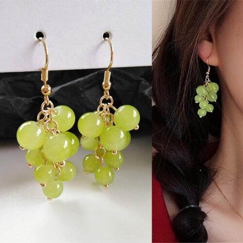 Funny Cute Green Grape Pendant Drop Earrings for Women Girls Teens Korean Fashion Fruit Earrings 2021 Trend New Arrival Jewelry