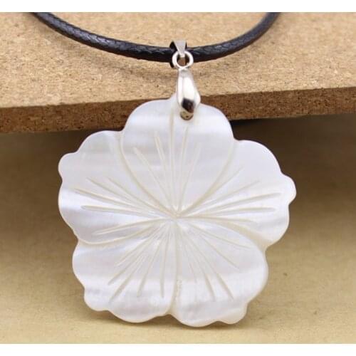 1pc White Flower Shell Pendant 38x48mm Mother of Pearl Round Natural Stone Shell Charms for DIY Necklace Jewelry Making Findings