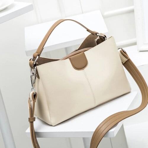 RanHuang Women's Beige Bags