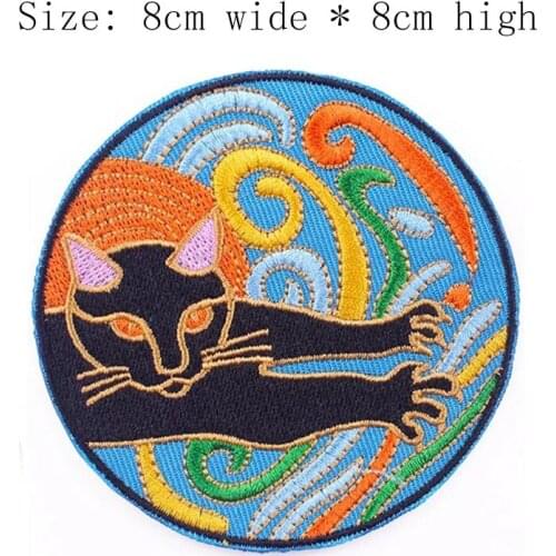 Free Shipping 1pc Black Cat Is Playing 8cm Wide Embroidery Patch Iron On Sew On/For Clothing/Decoration/Accessories/Blue Round