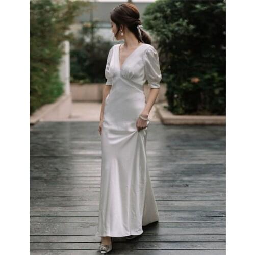 Elegant Soft Satin V Neck Simple Short Sleeve A-line Sweep Train Sheer Back Wedding Gown Wedding Dress Bride robe de mariée