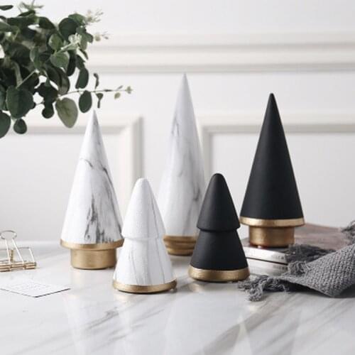 Simple Art Luxury Ceramic Pyramid Ornaments White Porcelain Marble Pyramid Crafts Furnishings Modern Home Decoration Accessories