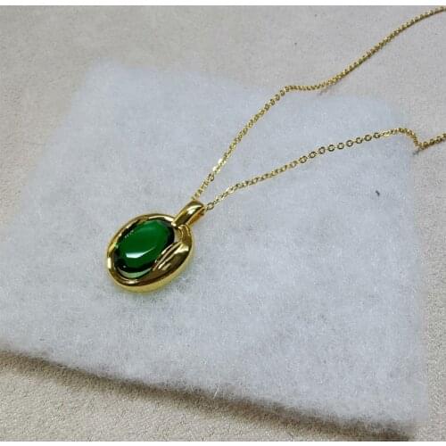 Antique emerald pendant simplicity temperament clavicle chain niche design transparent green crystal necklace