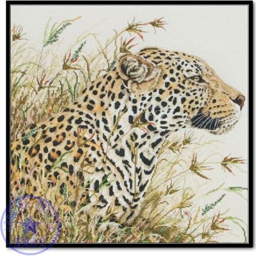 Cream white Top Quality popular lovely counted cross stitch kit leopard in grass prairie beast Maia 5678000