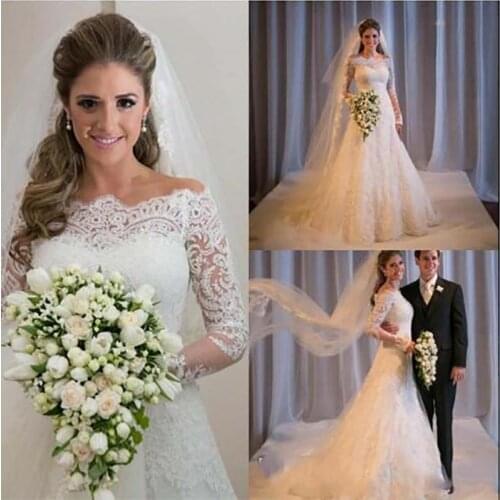 Off The Shoulder A Line Lace Long Sleeves Beach Wedding Dresses Fashion Covered Button Wedding Dress Bridal Dress for Wedding