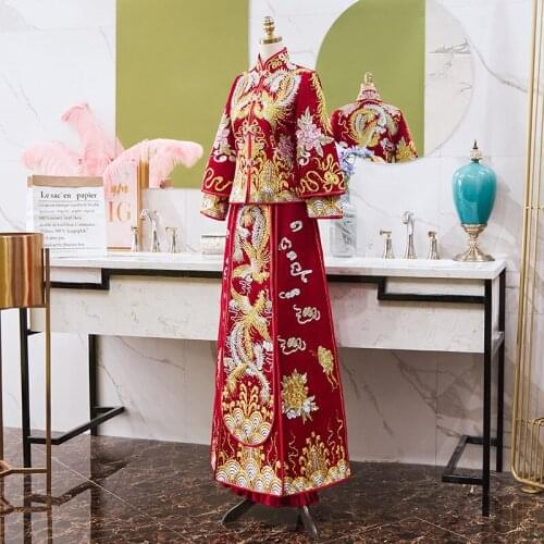 Golden Embroidery Cheongsam Chinese Traditional Wedding Dress Oriental Bride Gown Formal Banquet Costume Vintage Stylish Bride