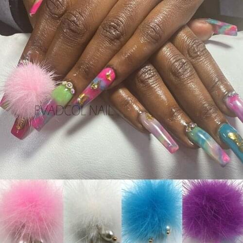 2pcs Nail Poms Fluffy Plush Ball Nails 3D Soft Pom Fur Balls Detachable Magnetic Acrylic Tips Jewelry Decorations Ornament Tool