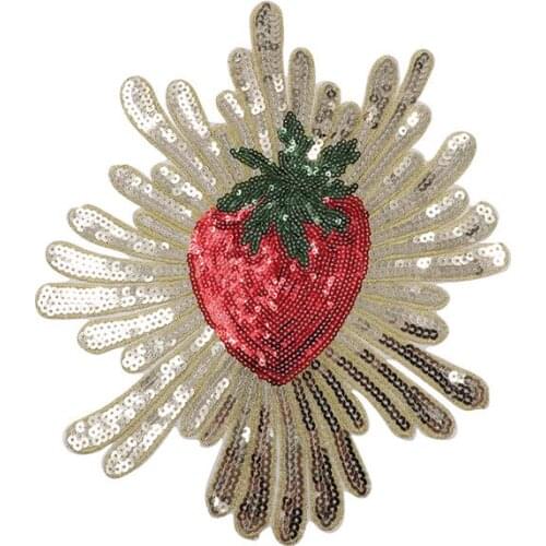 Love Heart Strawberry Sequined Patch Embroideried Sew on Patches for Clothing Shoes Patchwork Accessories Appliques Motif Badge