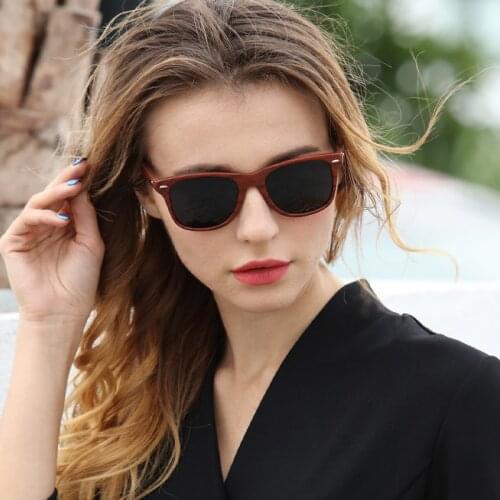 2018 New Fashion Womens Mens Bamboo Wooden Sunglasses handmade eyewear With Coating Mirrored UV 400 Protection Lenses