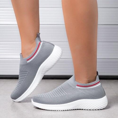 Womens summer sneakers Slip On Flat Shoes white Loafers womens tennis shoes Sock Sneakers shoes 2021 Women Casual Shoes