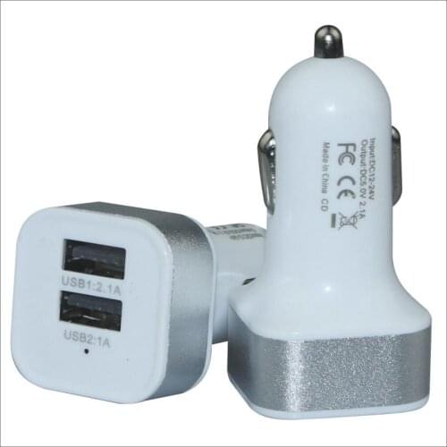 Car charger Mobile phone charger Double USB Automobile charging equipment 12V Universal type vehicle charging