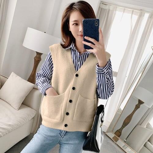 2021 autumn and winter fashion new women knitted V-neck vest sweater sleeveless solid color single-breasted cardigan top