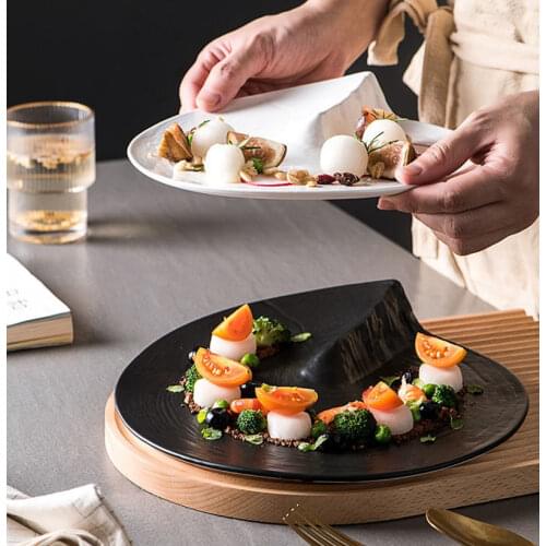 Dining Plate Creative Japanese Style Hotel Western Restaurant Mood Plate Irregular Round Black Ceramic Plate Dinner Plates