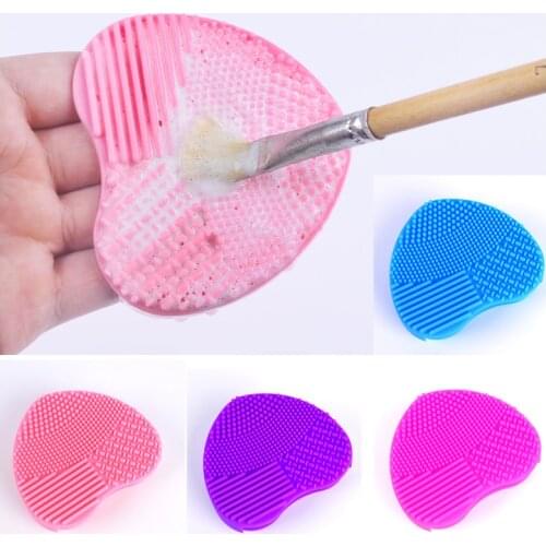 Nail Brush Cleaning Pad Cosmetic Silicone Cleaning Brush Pad Heart Shape Egg Heart Design Makeup Brush Deep Cleaning Brush