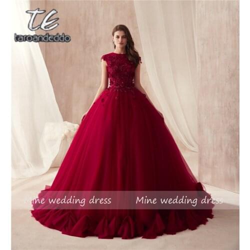 2021 O-neck Ball Gowns Burgundy Wedding Dress with Color 3D Flowers Applique with Rhinestones Crystals Bridal Gowns Reals