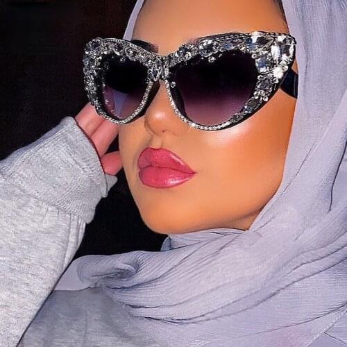 Cat Eye Diamond Sunglasses Women 2021 Oversized Steampunk Sun Glasses Crystal Vintage Rhinestone Glasses Eyewear UV400 Oculos