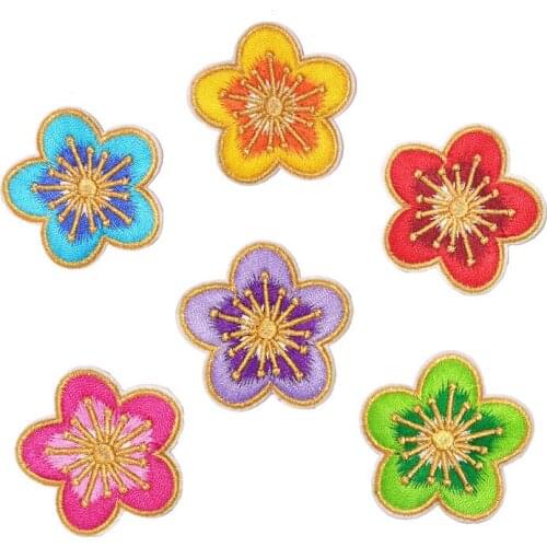 100pcs/lot 3d Embroidery Patches Plum Stamen Floral Backpack Clothing Decoration Accessories Diy Iron Heat Transfer Applique
