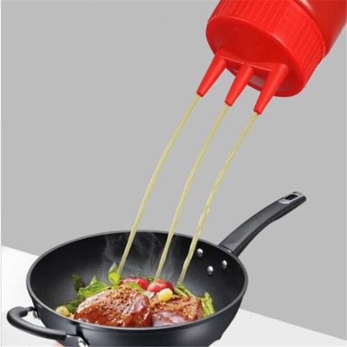 3 Hole Squeeze Bottle Plastic Oil Vinegar Bottles Condiment Mustard Dispenser Sauce Vinegar Ketchup Gravy Cruet Kitchen Gadgets