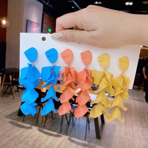 YAOLOGE Creative New Long Tassel Rose Flower Petals Dangle Earrings Women Fashion Exaggerated Pearl Zircon Drop Earrings Jewelry