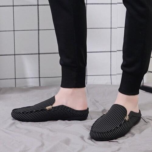 Black White Canvas Shoes Men Casual Footwear Men New Non Slip Shoes Man Shoes Summer Homens Sapatos Casuais Mannen Slippers