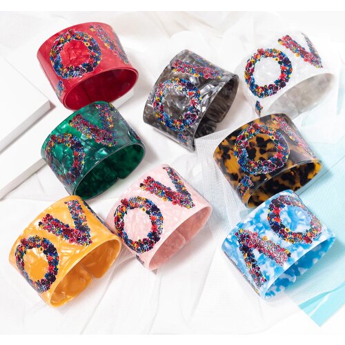 Colorful Acetate Bangles Fashion LOVE Bracelet Acrylic Accessories Women Letters Wrist Bracelets Ladies Surf Jewelry Wholesale