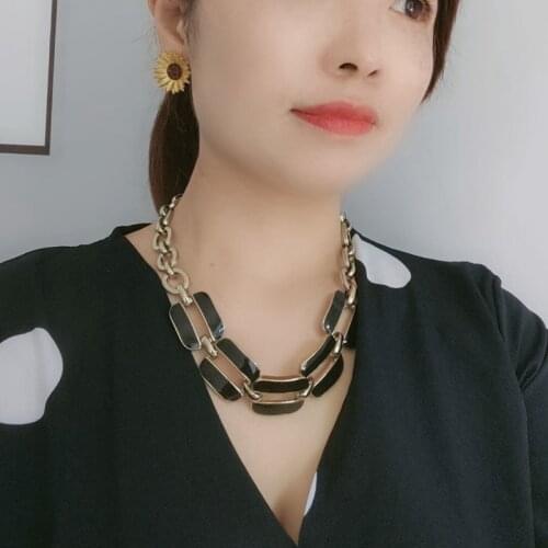 Popular new style exquisite ceramic oil dripping alloy hollow short necklace accessories wholesale