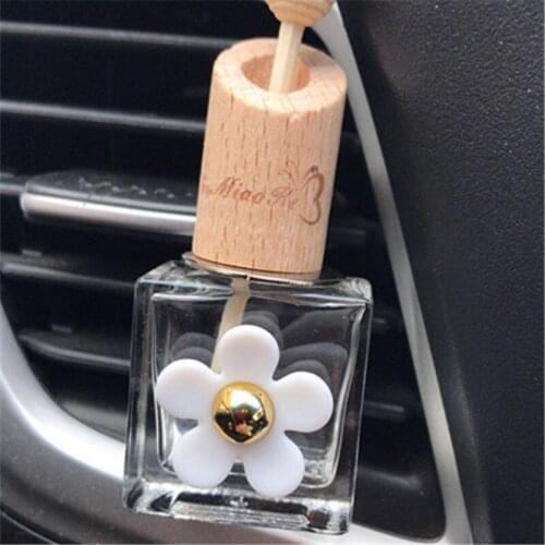 10ML Car Outlet Hanging Bottle of Essential Oil bottle with Little Daisy Glass Hanging Bottle 50PCS/LOT