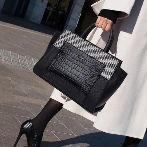 100% Cow Leather Handbags 2021 Fashion One-shoulder Ladies Portable Simple and Versatile Messenger Bags Designer Bag Gg