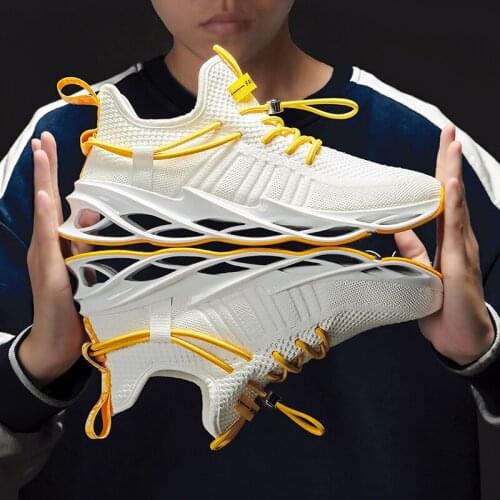 2020 New Summer Men Shoes Mesh Breathable Mens Casual Shoes Comfortable Fashion Lightweight Moccasins Men Sneakers