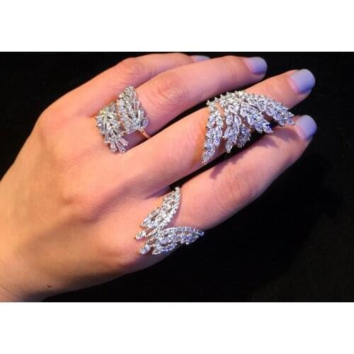 Bilincolor Rings With Crystals