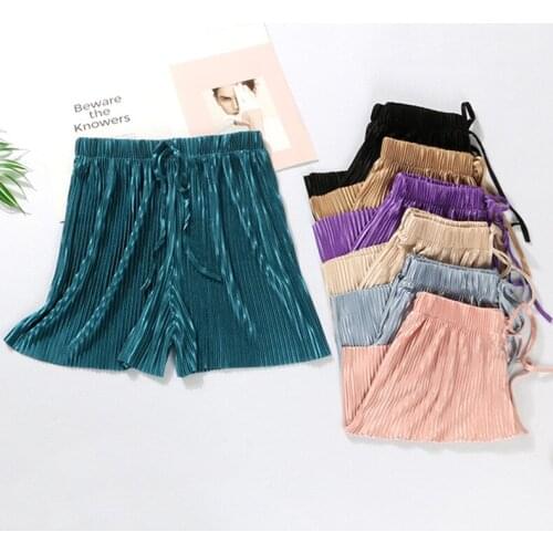 2021 New Summer Ice Silk Chiffon Loose Straight Casual Shorts for Woman Green Black Breathable Comfortable Hot Pants Women