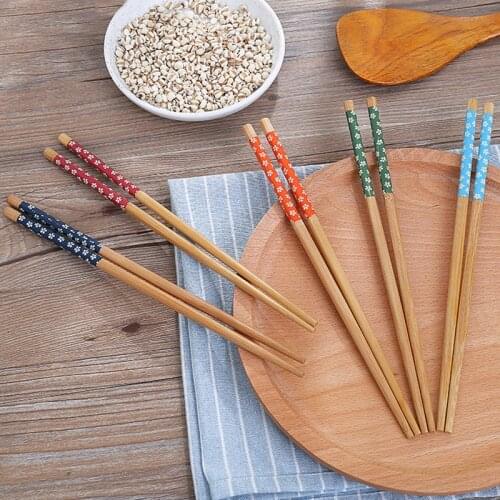 1/5 Pairs Reusable Chinese Classic Wooden Chopsticks Traditional Vintage Handmade Natural Flower Bamboo Chopsticks Sushi Tools