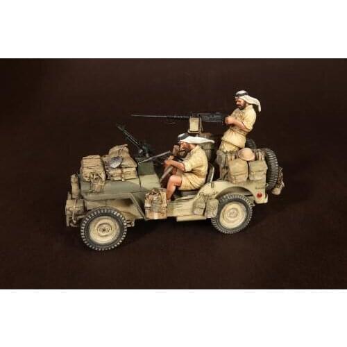 1/35 Crew of the On the move （WITHOUT CAR ） Resin figure Model kits Miniature gk Unassembly Unpainted