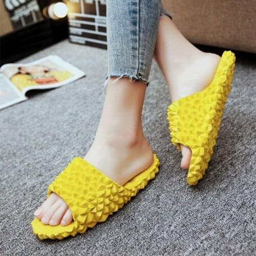 2020 Cute Durian Indoor Outside Slippers Female Bathroom Slipper Girls Beach Flip Flops Summer Shoes Woman Fashion Slides SH342