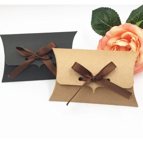 12Pcs/Lot Brown Black White Kraft Paper Pillow Boxes For Cosmetics Lipstick Gifts Packaging Storage Pillow Boxes With Ribbons