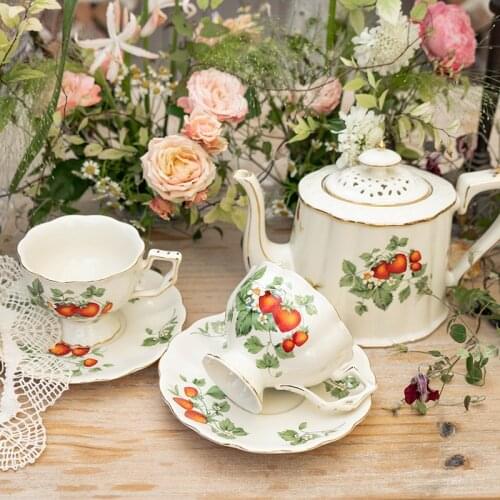 English and French style gold strawberry vine ceramic afternoon tea set