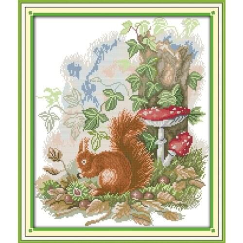 The little squirrel foraging cross stitch kit 18ct 14ct 11ct count printed canvas stitching embroidery DIY handmade needlework
