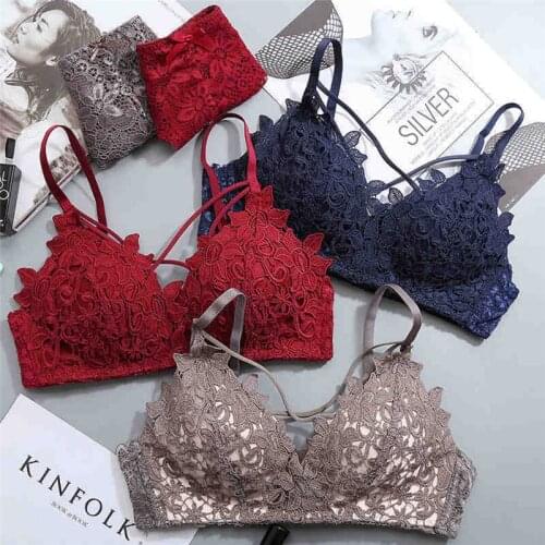 Womens Lace Seamless Floral Wireless bra Set with Panties Plus Size Sexy Wireless Soft Bra+Pantie Female French Style Triangle