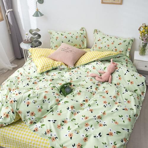 Strawberry Flower Carrot Pattern Warm Bedding Quilt Cover Pillowcase Bed Sheet Bedding Set Home Textile Bedroom Decoration